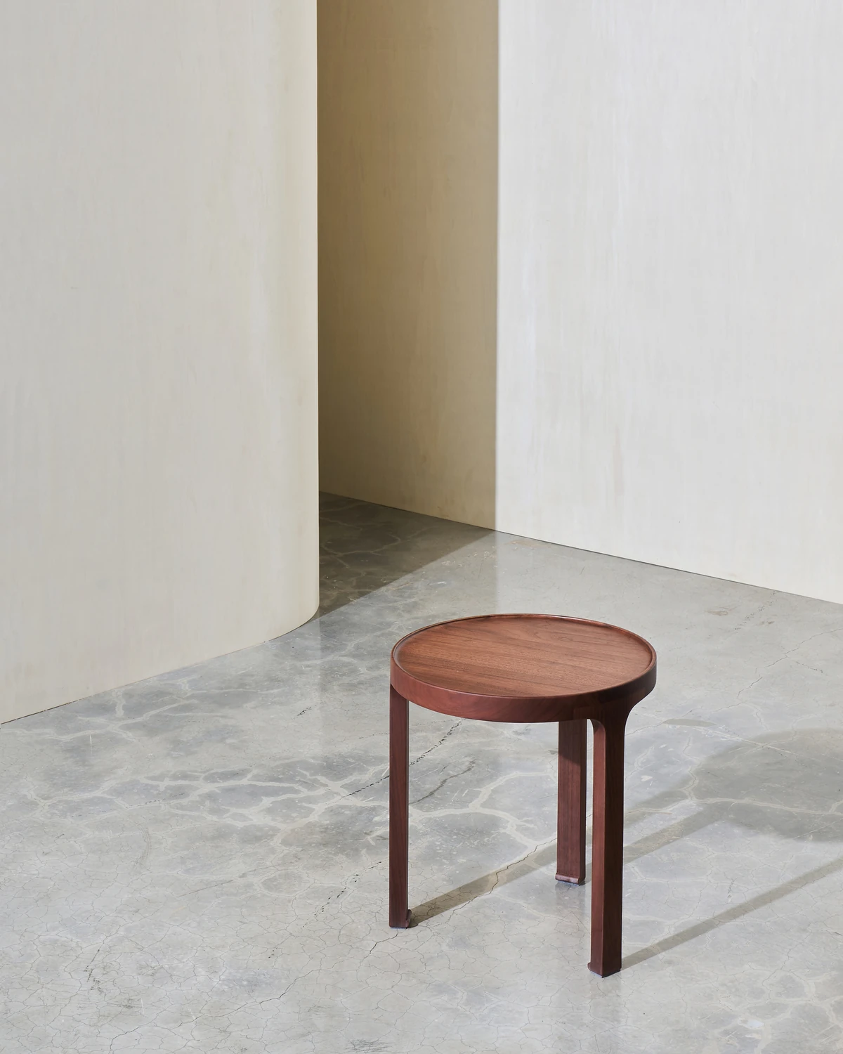 Oversigt — Journal-sidebord af Cameron Foggo for Nonn.