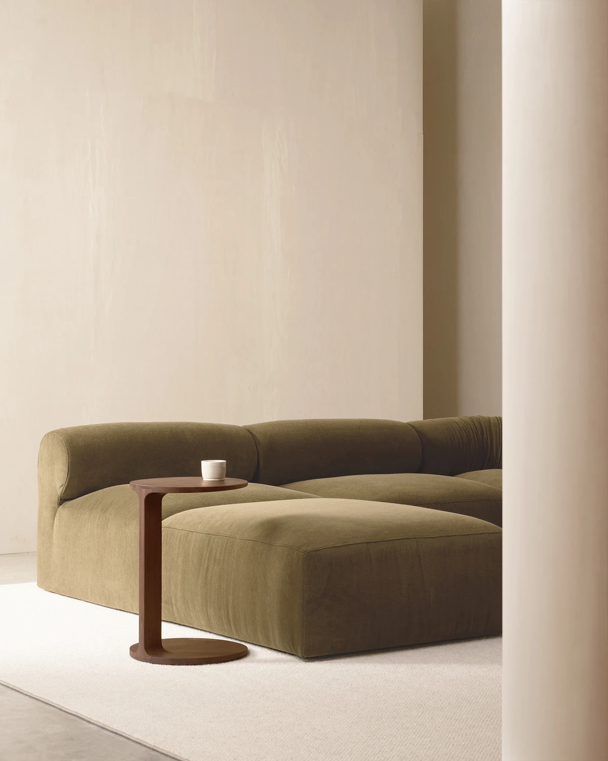 Sneaker Modular sofa — Sneaker sofa Calibre side table af Cameron Foggo for Nonn.